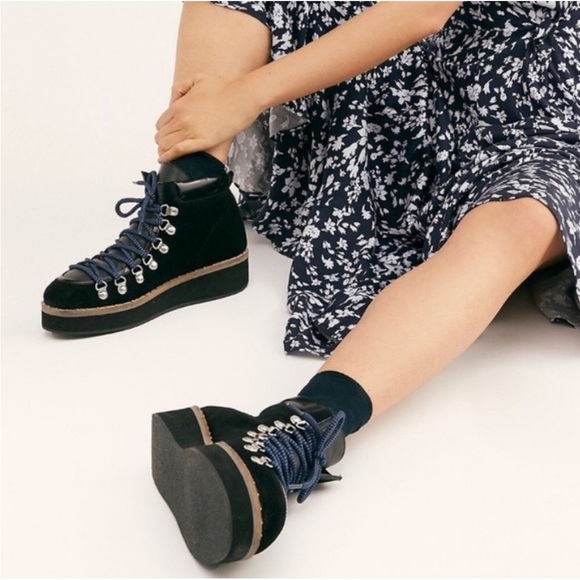 Free People Durango Hiker - Picture 3 of 9